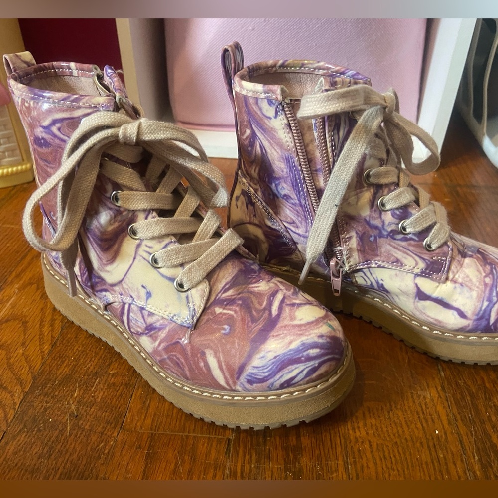 Steve Madden boots